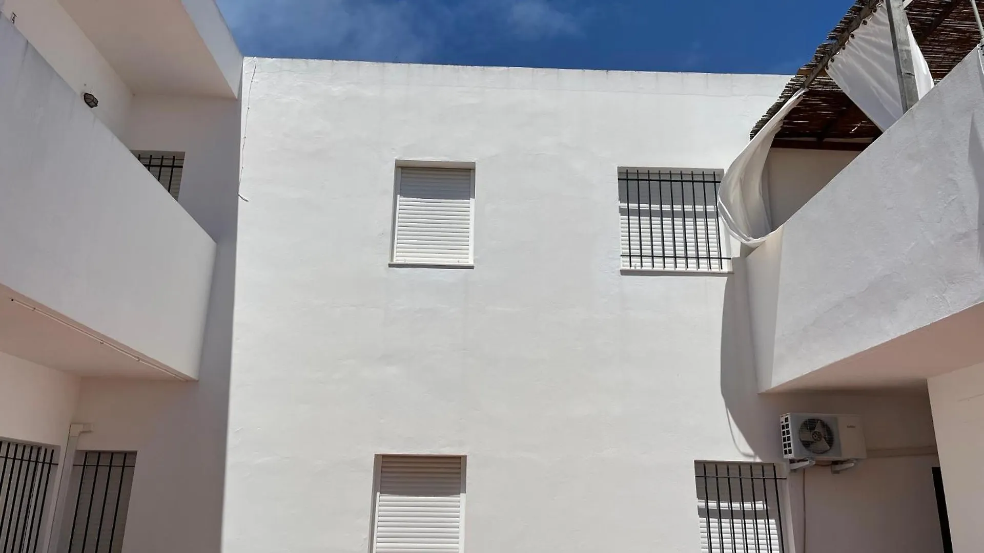 Apartamento junto a la playa en el centro de Conil, con Aire Acondicionado y Wifi Conil De La Frontera